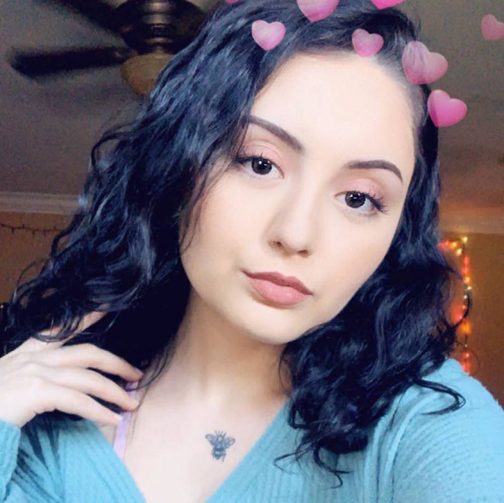 Meet your Posher, Candi